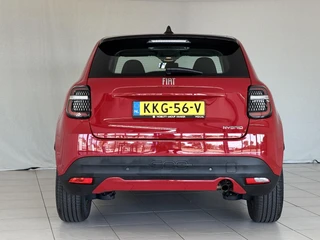 Fiat 600 1.2 Hybrid Urban | Apple-Android | Parkeersensor achter | Cruise control / 12