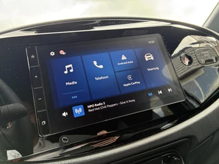 Toyota Aygo X HYBRID 115 PLAY NIEUW & DIRECT LEVERBAAR!!! APPLE/ANDROID CLIMA AD-CRUISE CAMERA 17" LM-VELGEN / 24