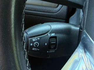Peugeot 2008 1.2 PureTech Allure automaat / 21