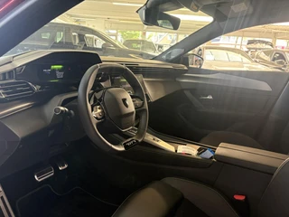 Peugeot 408 1.2 GT Hybrid 145 | VOORRAAD | Focal Premium Audio | Schuif-/kanteldak | Trekhaak | 8 Jaar garantie | Full Options / 6
