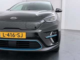 Kia e-Niro DynamicPlusLine 64 kWh - SOH 96,0% - Schuif-/kanteldak - Stoel-/stuurverwarming - Navigatie - Cruise Control - Keyless - Fabrieksgarantie tot 07-2028 / 15