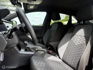 Volkswagen Taigo 1.0 TSI R-Line Business / CarPlay / Camera / 7