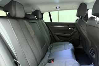 Peugeot 508 SW 1.2 PureTech 130pk Automaat Allure Pack Business | Navigatie | Trekhaak | Achteruitrijcamera | Dakrails | Climate control | Cruise control | parkeersensoren / 15