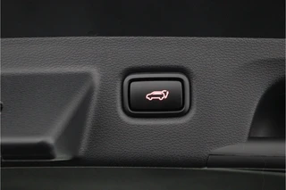 Kia XCeed 1.5 T-GDi GT-Line  - Automaat - Panorama dak - Stoel/Stuur verwarming - Navigatie - Climate Control - Achteruitrijcamera - Elektrische Achterklep - Fabrieksgarantie tot 06-2032 / 46