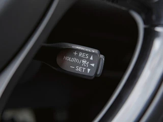 Toyota C-HR 1.8 Hybrid Bi-Tone CAMERA | JBL | STOELVERWARMING / 17