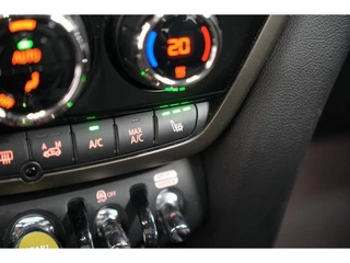 MINI Countryman 1.5 Cooper S E ALL4 Panoramadak | Harman Kardon | Head Up | ACC / 48