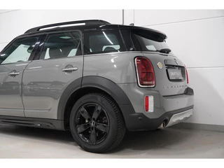 MINI Countryman 1.5 Cooper S E ALL4 Panoramadak | Harman Kardon | Head Up | ACC / 38