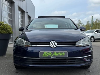 Volkswagen Golf TSI * Panoramadak * Camera * Navigatie * Massage Stoel / 14