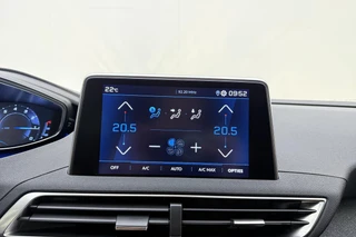 Peugeot 3008 1.2T Allure | 130PK | Trekhaak | Stoelverwarming | Parkeercamera | Parkeersensoren Voor & Achter | / 25