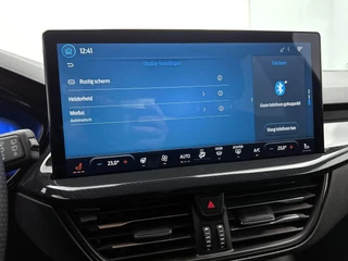 Ford Focus 1.0 EcoBoost Hybrid ST Line X | Cruise control | Stoelverwarming | Navigatie | Camera | Afneembare trekhaak | BTW / 21