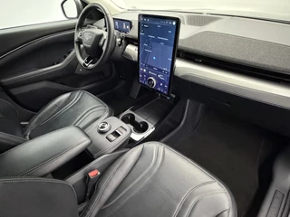 Ford Mustang Mach-E RWD 75 kWh SOH 92,2% Panoramadak | 360° Camera | Bang & Olufsen | Leer | Technology Pack Plus / 18