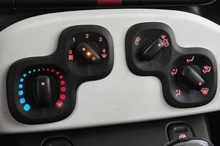 Fiat Panda 1.0 Hybrid Pandina / 21