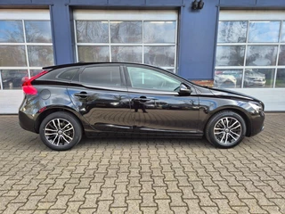 Volvo V40 1.5 T2 POLAR+ Automaat Navi, Stoelverwarming, ALL IN Prijs. / 9