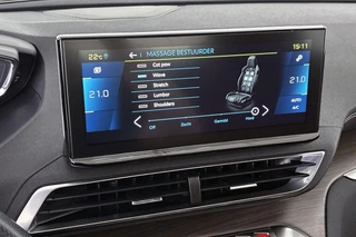 Peugeot 3008 1.6 HYbrid 225 GT 1e Eigenaar Panoramadak Leder FOCAL / 47