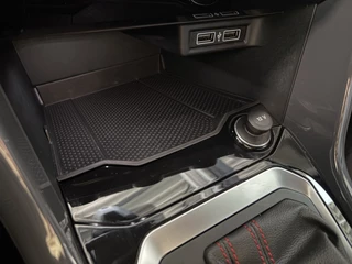 Volkswagen T-Roc 1.5 TSi 150PK DSG Sport Bns R-Line  AFN.TREKHAAK/19INCH/CAMERA/NAVI/VIRTUAL/CARPLAY/PDC / 44