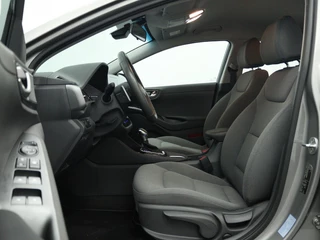 Hyundai IONIQ 1.6 GDi PHEV Comfort Carplay navigatie | Trekhaak | Camera | S / 14