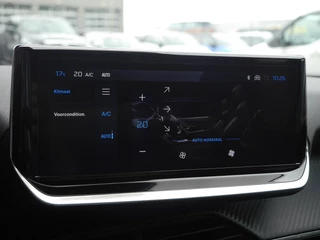 Peugeot e-2008 EV Allure Avantage 54 kWh | Camera rondom | Adaptieve cruise control | Navigatie | Draadloze telefoonoplader | Lichtmetalen velgen | Nieuwe auto | 406KM Actieradius WLTP / 21