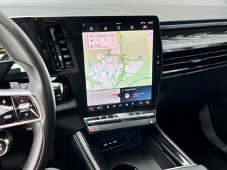 Renault Austral 1.2 E-Tech Full Hybrid 200 Iconic  | Pano | 360° Camera | All Seasons | Pack Winter | Intelligent Adaptive Cruise Control (IACC) | Dodehoek | Stoel+Stuur+Voorruitverwarming | Navigatie | Apple CarPlay/Android Auto / 35