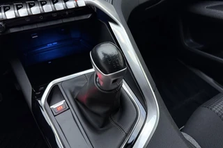 Peugeot 3008 1.2 PureTech Blue Lease Executive Navigatie | Afneembare Trekhaak | Cruise controle | Camera Achter / 25