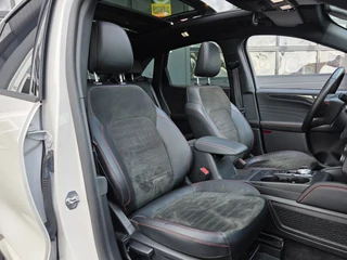 Ford Kuga 2.5 PHEV ST-Line X | PANO | TREKHAAK | ADAPTIVE | WINTERPAKKET | 360 CAMERA / 7