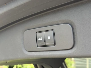 Nissan QASHQAI Tekna 1.3 MHEV 158PK Xtronic Automaat / 14