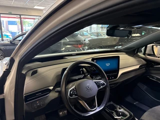 Volkswagen ID.5 Pro 77 kWh / Soh 95,2 / warmtepomp / trekhaak / head up / memory / carplay / 11