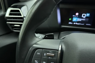 Citroen C4 1.2 Puretech 130pk Automaat Shine Pack Business | Navigatie | Panoramadak | Achteruitrijcamera | Lederen stoelen elektrisch en verwarmd | Headup display | Keyless | Adapt. Cruise control | 18" Lichtmetalen velgen / 33