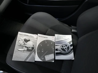 Toyota Corolla 1.8 Hybrid First Edition ✅Stoel&Stuurverw.✅Adapt Cruise✅Clima✅Camera✅Navi✅Two Tone✅ / 21