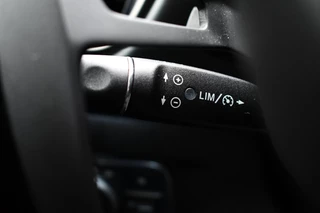 Aston Martin V8 Vantage 4.0 Carbon-ext | Ceramic-brakes | 26dkm / 43