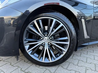 Infiniti Q60 Coupé 2.0t Premium Tech *Schuif-/Kanteldak & ACC* / 45