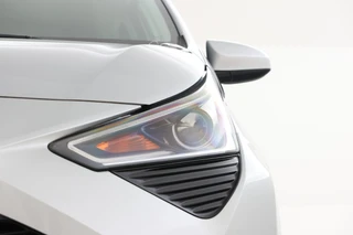 Toyota Aygo 1.0 VVT-i x-play  5 Deurs, Camera, / 7