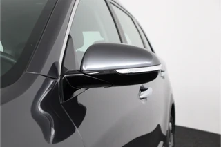 Kia Niro 1.6 GDi Hybrid DynamicLine  - Trekhaak - Cruise Control - Airco - - Virena zekerheidspakket €895 / 15