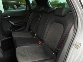 SEAT Arona 1.5 TSI FR Launch Edition 150PK Automaat Camera Sportstoelen Navi Apple Carplay Android Auto / 15