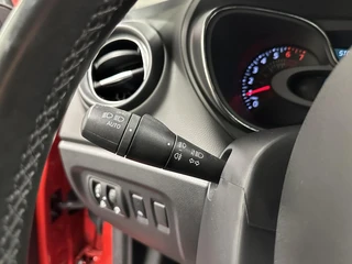 Renault Captur 1.2 TCe Intens NAVI CRUISE ECC TREKHAAK LM. / 22
