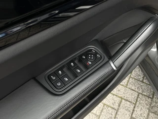 Porsche Cayenne Coupé 3.0 E-Hybrid | Panoramadak | Bose | Luchtvering | / 27