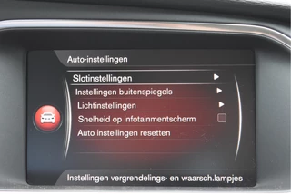 Volvo V40 1.5 T2 Polar  | NL-Auto | Historie | Standkachel | Stoelverwarming | Nav | Sfeerverl. | Full LED | Zeer netjes / 46