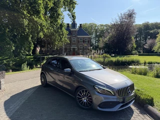 Mercedes-Benz A-Class 180 AMG-Line / 5