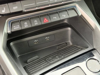 Audi A3 35 TFSI S-Line Automaat ACC B&O Black Style / 39