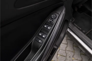 Opel Grandland X 1.2 Turbo Business Executive  | Trekhaak | Carplay | LED / 24