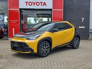 Toyota Aygo X Hybrid 115 GR Sport NIEUW IN DE SHOWROOM DIRECT LEVERBAAR 18'' LM-VELGEN PDC STOELVERWARMING AD-CRUISE