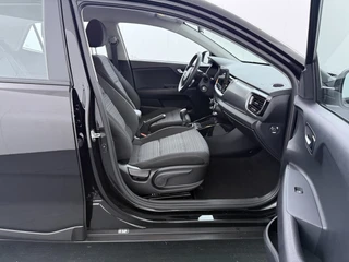 Kia Stonic 1.0 T-GDi MHEV DynamicLine  - Apple Carplay/Android Auto - Achteruitrijcamera - Cruise Control - Fabrieksgarantie t/m 07-2032 / 41