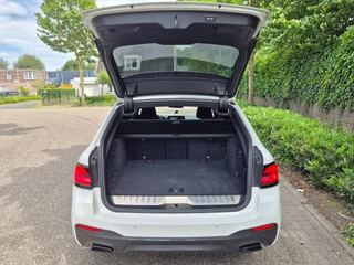 BMW 5-serie Touring 530e M Sport LED CarPlay Elek. Stoelen 100% dealer onderhouden 530e Business Edition Plus / 31
