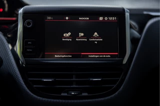 Peugeot 2008 1.2 PureTech GT-line  | Distributie riem V.V. | Carplay | Parkeersens. / 45