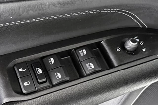 Jeep Compass 4xe 240 Plug-in Hybrid Electric S * Stuur/Stoelverwarming * 360-Camera * Carplay * Alpine Sound * / 36