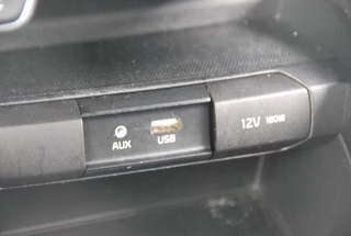 KIA Stonic 1.2 MPi  ComfortLine Navigator / 19