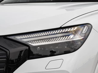 Audi Q4 e-tron 40 Launch edition S Competition 77 kWh | Trekhaak | HUD | Warmtepomp | ACC | Matrix LED | Leder | Keyless | Camera | Sonos audio | 20" | Dealeronderhouden / 54