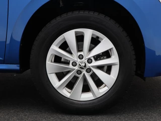 Škoda Kamiq 1.0 TSi 110 Pk Automaat Ambition | Cruise Control | Airco | Carplay | Parkeersensoren | 16 Inch | 38.595 Km !! / 7
