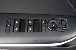 Kia K4 Sportswagon 1.0 T-GDi MHEV GT-Line Launch Edition (pano) - Panorama dak - Automaat - Premium Sound System - Stoel/stuurwiel verwarming - Electrische stoelen - 7 Jaar fabrieksgarantie of 150.000 KM / 20