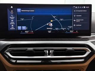 BMW 3-serie 320i M Sport | Schuifdak | Camera | HeadUp Display | Stoelverwarming | Memory Stoelen / 31