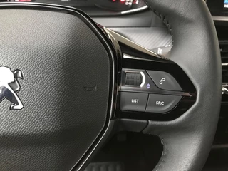 Peugeot 2008 1.2 PureTech Style | Camera | Navigatie / 14